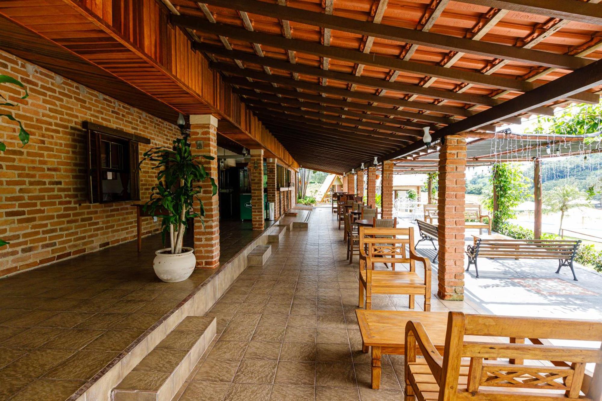 Filimahalo Hotel 塞拉内格拉 外观 照片